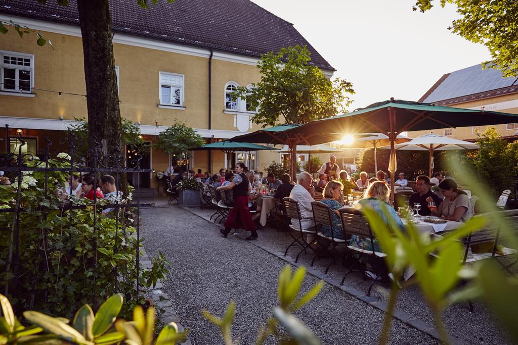 Hotel Gutsgasthof Stangl Vaterstetten Bagian luar foto